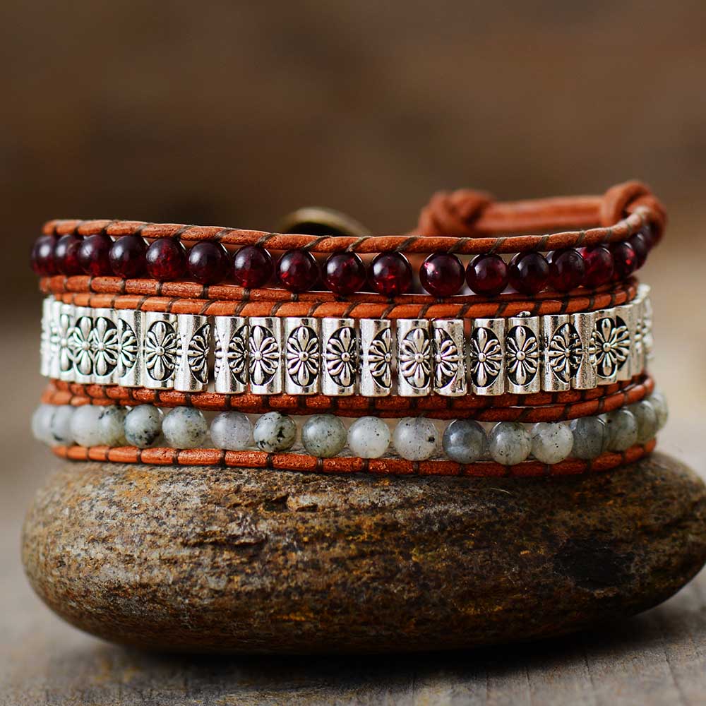 Bracelet Bohémien en Grenat et Labradorite "Productivité & Abondance"
